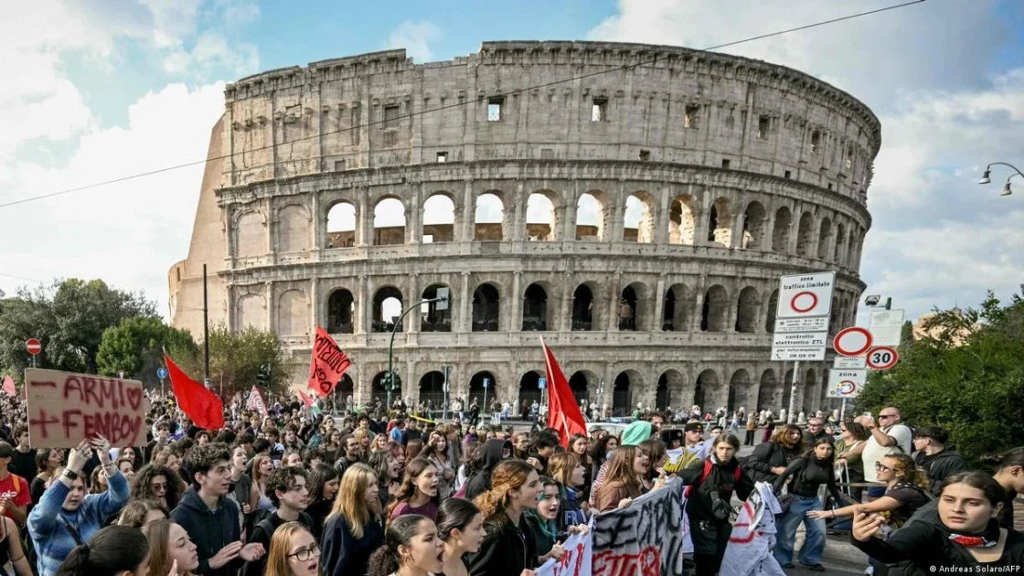 Puluhan Ribu Orang Demo di Italia Protes Biaya Hidup