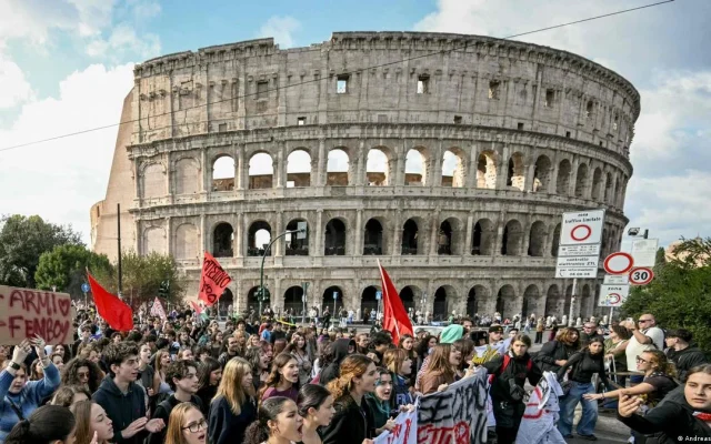 Puluhan Ribu Orang Demo di Italia Protes Biaya Hidup