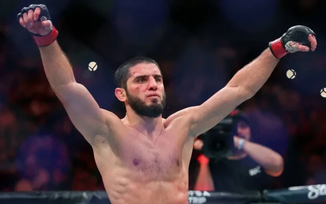 Juara UFC Islam Makhachev Beri Sinyal Pensiun Dini