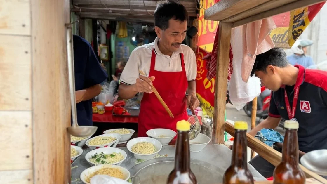 Mie Ayam Donoloyo Fatmawati Laku 150 Porsi Sehari