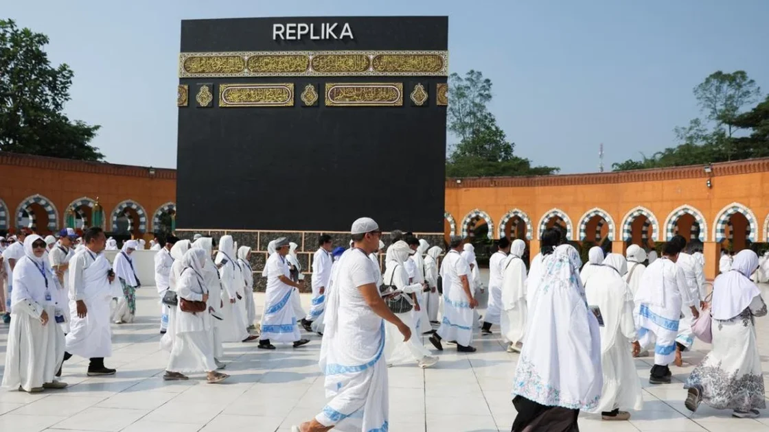 Kemenhaj Buka Peluang Non Muslim Jadi Petugas Haji