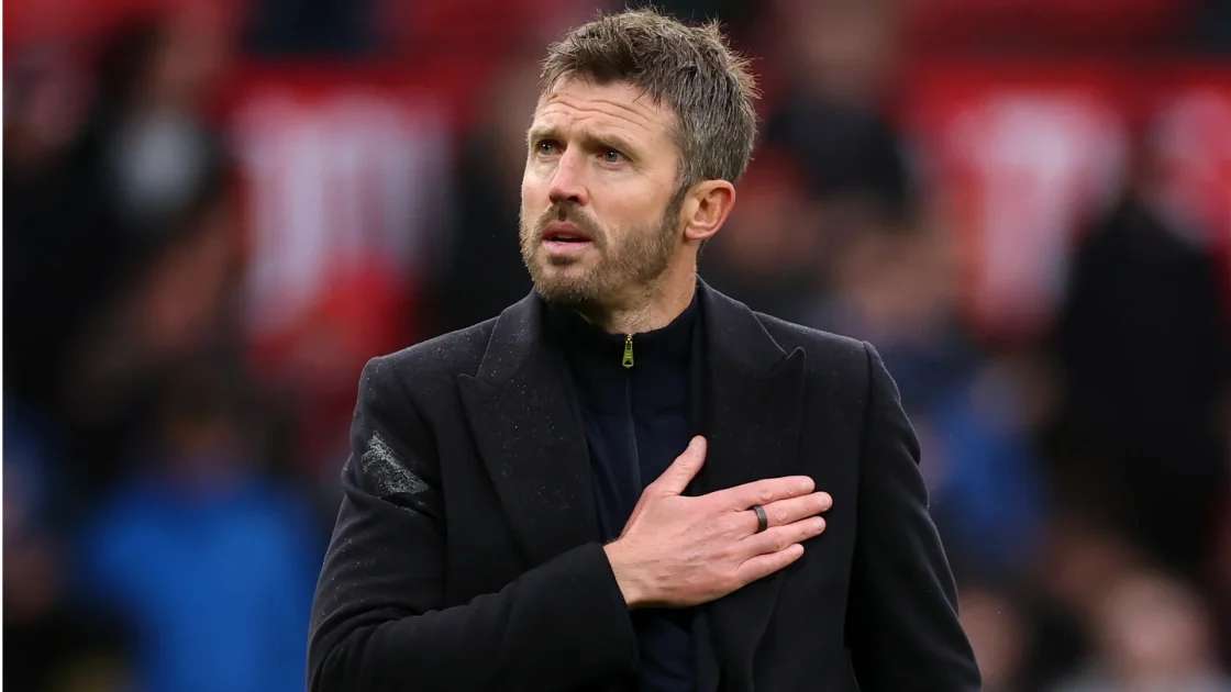 Michael Carrick Tetap Latih Manchester United Lawan Chelsea
